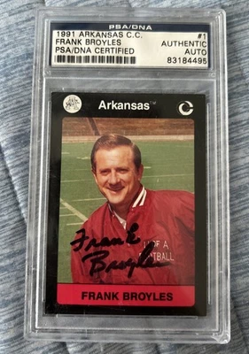 PSA Frank Broyles - Arkansas Razorbacks Collegiate Collection Signed Autograph - Image 1 of 2