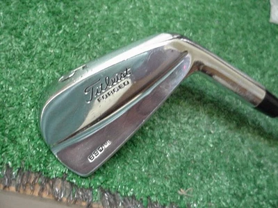 Nice Titleist Forged 690.MB 5 Iron Dynamic Gold R-300 Regular Flex + 1/2 Inch - Image 1 of 4