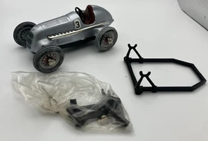 Schuco 1050 Mercedes Grand Prix 1936 coche de carreras llave con accesorios - Imagen 1 de 1