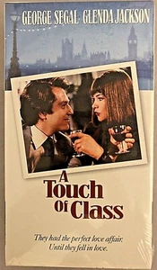 New Sealed VHS Movie "A Touch of Class" George Segal, Glenda Jackson Romance - Imagen 1 de 2