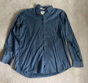 LL BEAN WRINKLE RESISTANT LONG SLEEVE BUTTON DOWN SHIRT MEDIUM REG - Picture 1 of 3