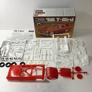 Monogram, 1956 Ford Thundbird, Parts Model . Scale 1/24 - Picture 1 of 8