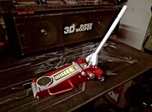 Mini Aluminum Racing Jack *FOR DISPLAY ONLY* scale model Works Perfect - Picture 1 of 4