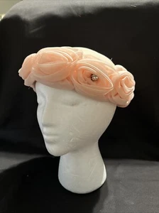 Vtg Hat Pill Cap Pale Pink Floral Rose Around Design Glass Rhinestone Accent - Picture 1 of 10