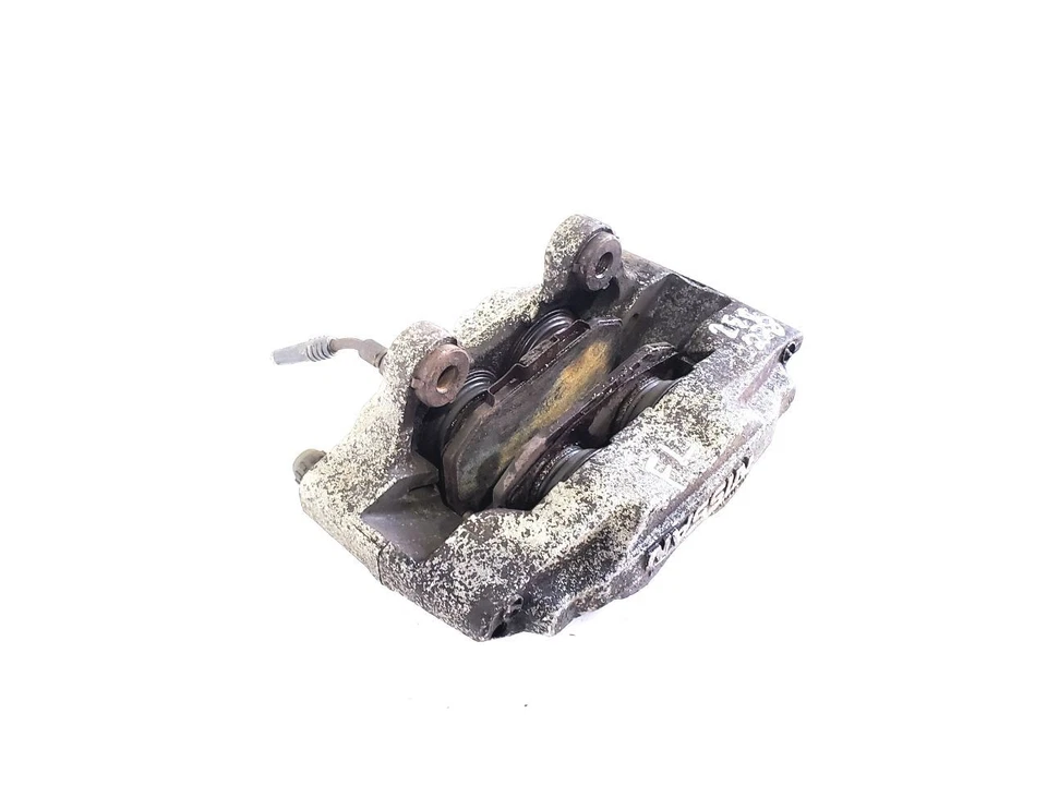 Pinza de freno delantera izquierda Nissan 240SX 1997 1998 OEM Foto 1 de 4