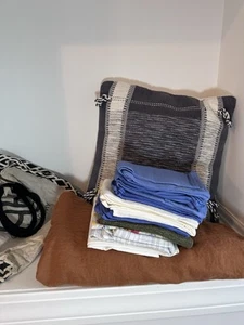 Menge 15 Artikel Tagesdecke Kissenbezüge Kissen Hand Küchentücher West Elm Thres - Bild 1 von 23