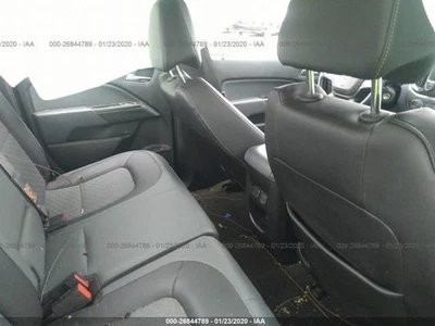 Alternador usado compatible con: Chevrolet Colorado 2018 gasolina 3,6 grado A Foto 1 de 4