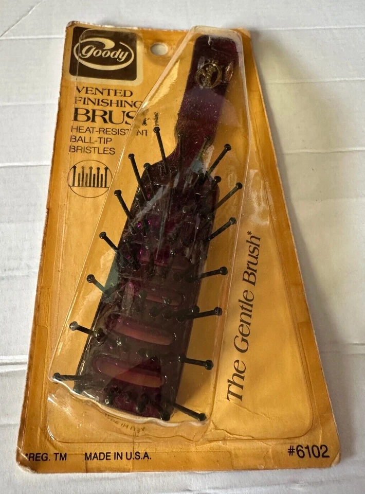Cepillo de acabado ventilado Goody 1975 vintage púrpura Lucite nuevo en paquete Foto 1 de 2