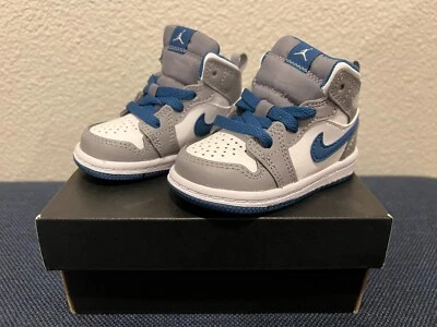 Niño pequeño Air Jordan Retro 1 gris cemento medio/blanco/azul verdadero talla 4C Foto 1 de 4