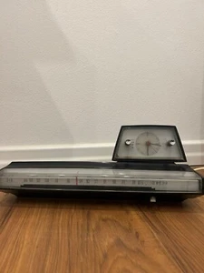 Radio Philips Vintage 22RS274 Anni 60 Space Age - Foto 1 di 6