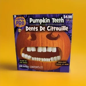 NEW HALLOWEEN Pumpkin Teeth GLOW IN THE DARK Crooked Spaced Apart FULL SET - Picture 1 of 3