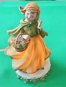 Vtg Underwriters Laboratories Portable Lamp Porcelain. Little Girl NightLight - Picture 1 of 16