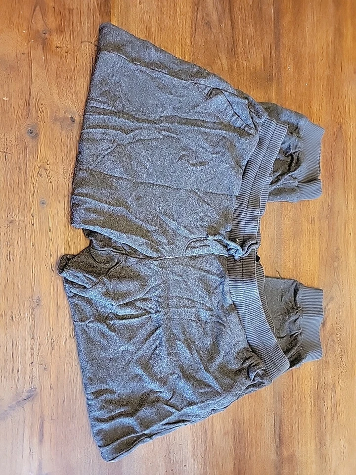 Pantalones capri deportivos W By Worth marrón talla grande Foto 1 de 4