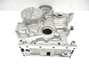 1J061-04022 GENUINE KUBOTA GEARCASE 1J061-04023 1J061-04020 - Picture 1 of 4
