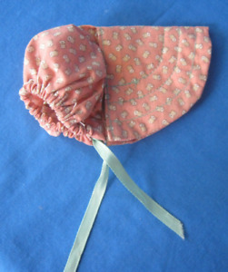 Sunbonnet Sewing Kit Needle and Thread Holder