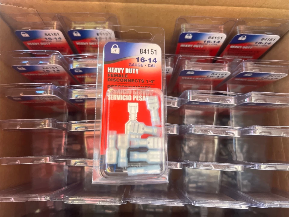Box of 30 Dorman 7-piece Solder Filled Female Disconnect 1/4" - 16-14 Gauge - Image 1 of 4