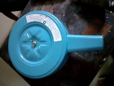 Conjunto de filtro de aire Isuzu - nuevo con filtro de aire OEM nos Foto 1 de 4