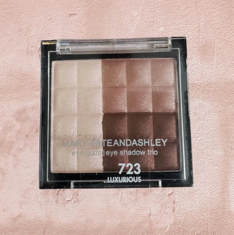 Trío de Maquillaje de Sombra de Ojos Mary Kate and Ashley Eye Glam 723 Lujoso Nuevo Sellado Foto 1 de 1