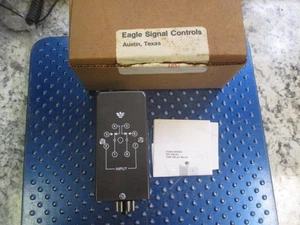 NEW EAGLE SIGNAL CONTROLS TIMER 0-60 SEC. 8-PIN BASE 120V CG360A6 - Picture 1 of 6