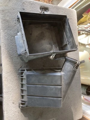 99 mercedes benz ml430 air box Assembly - Image 1 of 4