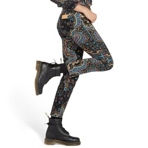 Jeans Wrangler Wanita Terbaru | Harga Jual Online