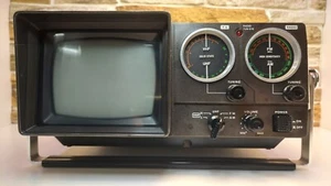 CROWN 5TV-524R TV FM-AM 2 Band Radio - Imagen 1 de 12