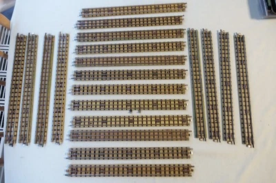 HORNBY-DUBLO 20x LONG STRAIGHTS 3-RAIL 3701 EDB1 SMALL TABS OO GAUGE USED - Image 1 of 4