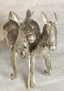 Vtg 1970s “Silver Plated” Double Pony Gallop Figurine Etched Art 67g - Bild 1 von 7