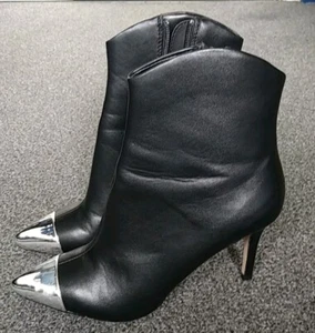 Womens Black pointy toe Boots Size 4 - Picture 1 of 9