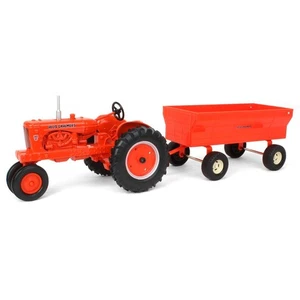 1/16 Allis Chalmers WD-45 Tractor with Flare Box Wagon 16474 - Picture 1 of 6