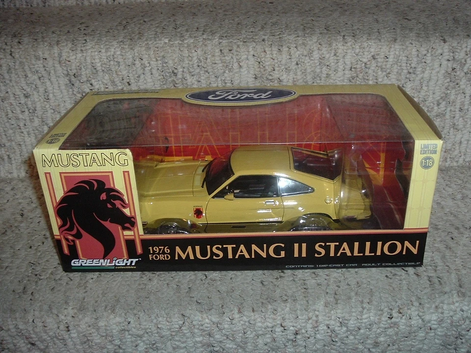 Greenlight 1976 Yellow Ford Mustang II Stallion 1:18 Scale 2013 EX NRFB - Image 1 of 1