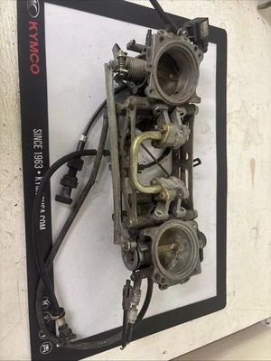 Carrocerías de acelerador OEM HONDA RC51 RVT1000 SP1 SP2 piezas de stock Foto 1 de 4