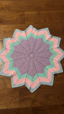 Manta afgana Crochet Point Star bebé cálida tonos púrpura/rosa hecha a mano de colección usada en excelente estado Foto 1 de 4