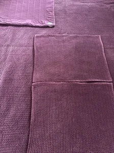 Pottery Barn Velvet Channel Quilt Eggplant King 2 Std Shams Monique Lhuillier - Picture 1 of 9