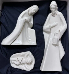 Mikasa Oh Holy Night 3 Piece Nativity Set With Gold Trim - Picture 1 of 8