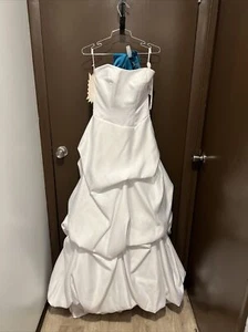 Size 8 Dineh Collection Romantic Gowns Wedding Dress w/ Teal Blue Attachments - Picture 1 of 9