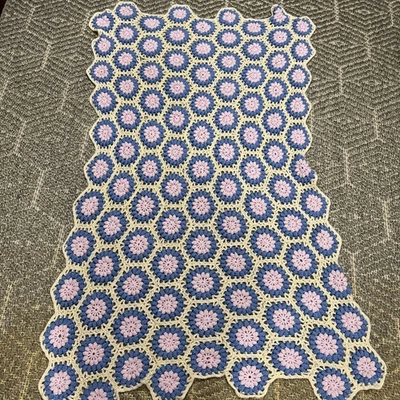 "Manta de ganchillo hecha a mano afgana cadena margarita abuela vintage 75x40""" Foto 1 de 4