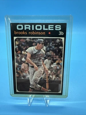 1971 Topps  #300 Brooks Robinson - Image 1 of 4