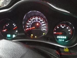 Dodge Avenger 2012 velocímetro cuadro de instrumentos indicadores - Imagen 1 de 10