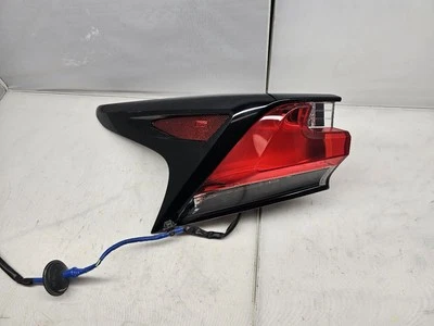Luz trasera izquierda/conductor Lexus NX200T 2015-2017 LED MONTADA EN CUARTO (8156178011) Foto 1 de 4