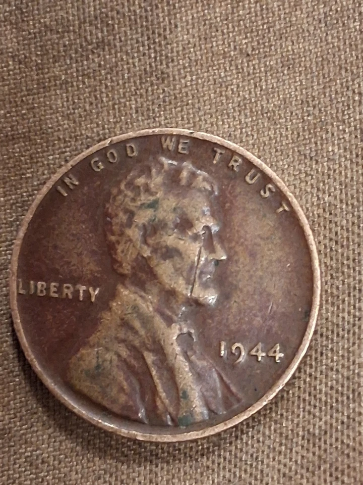 Lincoln Crying: Set of 2 Misprinted pennies 1953, 1944 - Image 1 of 2