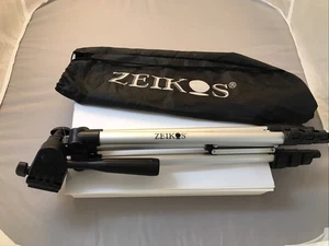 Zeikos Collapsible Tripod Camera, Camcorder, Level Bubble, Carrying Case EQ 025 - Picture 1 of 1