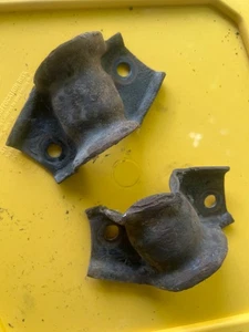 Front Sway Bar Stabilizer mount BMW 320I 320 E21 OEM 122K - Picture 1 of 2