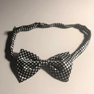 Black White Checker Dog Cat Bowtie Adjustable Pet Tie New - Picture 1 of 1