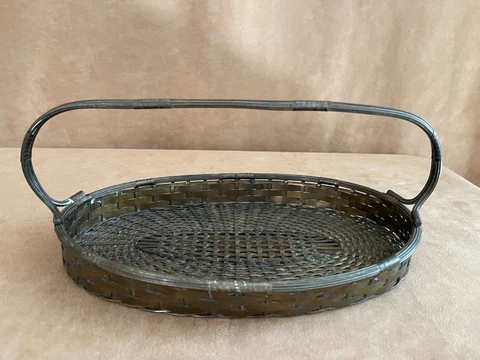 Vintage Metal Woven Basket MCM Brass 12 x 7" Bread Fruit Centerpiece mid century Cover