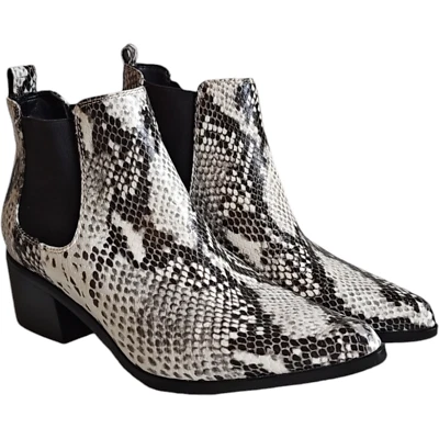 Botín impermeable Blondo Emelia para mujer talla 6M blanco negro piel de serpiente Foto 1 de 4