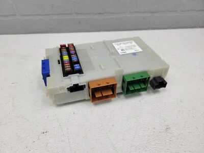 Land Rover LR2 2010-2012 interior relé de fusibles caja de conexiones tablero OEM Foto 1 de 4