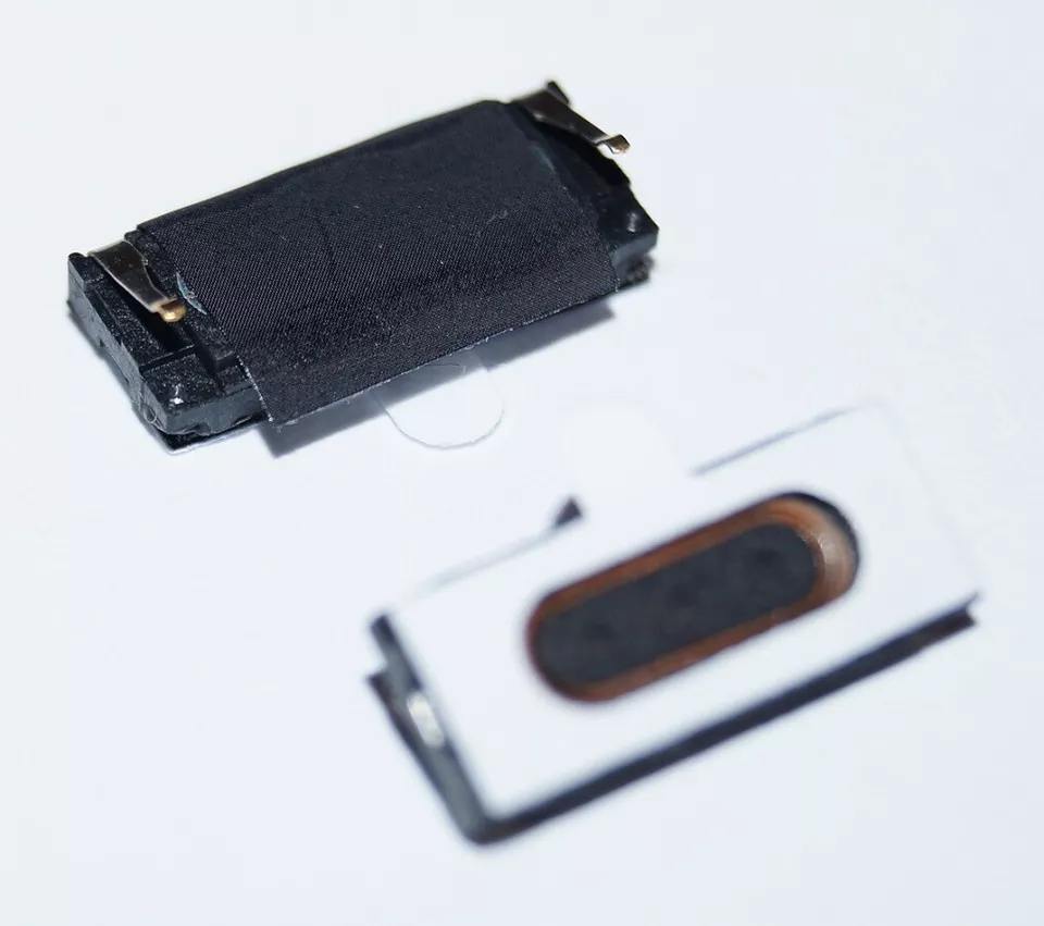 Original HTC Desire 310 D310n Earphone Speaker Earpiece - Image 1 of 1