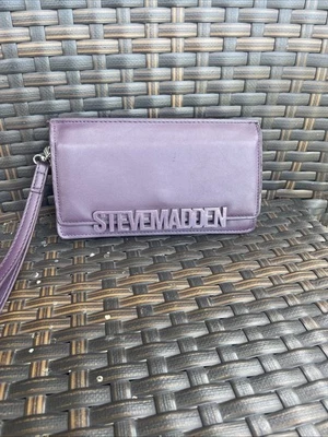 Steve Madden BCabby 钱包腕带梅子拉链智能手机保护壳收纳盒 — 第 1/4 张图片