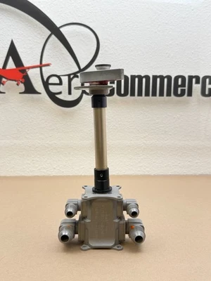 Клапан топливного селектора Cirrus SR20 P/N: FS2520D2-4B-2M-C (3391) - Изображение 1 из 4